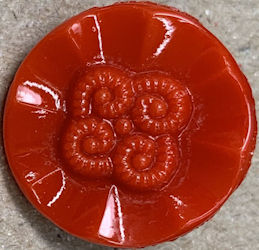 #BEADS0004 - Group of 8 Czechoslovakian Glass Buttons - Red 18mm Four Coil Design