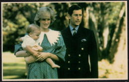 #PL419.17 - Royal Family Sovereign Series No.3 Postcard - Princess Diana Holding Baby