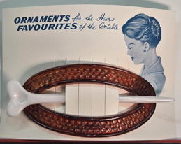 #CS635 - Fancy Hair Ornament on Display Card