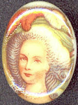 #BEADS0230 - Glass Cameo of VIctorian Lady with Bouffant Hair