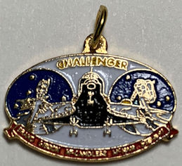 #MISCELLANEOUS381 - Cloisonné Pendant Made for the 4th Space Launch of Challenger (STS-41-B)