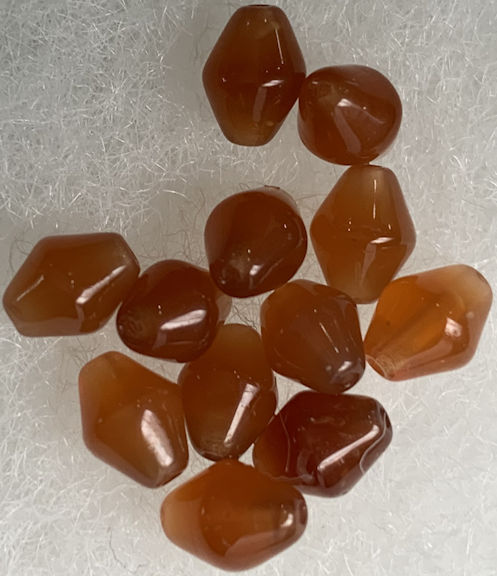 #BEADS0965 - Group of 20 Multifaceted 8mm Amber Glass Beads
