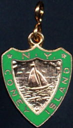 #MS303 Metal Coney Island Charm Picturing Boat for Charm Bracelet - Green