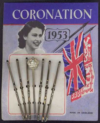 #CS338 - Carded Commemorative 1953 Coronation Bobby Pins Featuring Queen Elizabeth - Seconds