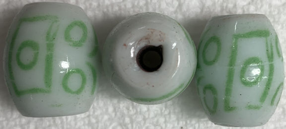 #BEADS0169 - Group of 4 Large Heavy Glass 22mm Green and White Tibetan Dzi Blessings Beads