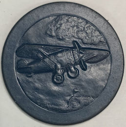 #MISCELLANEOUS386 -  Clay Poker Chip Featuring The Spirit of St. Louis (Lindberg's Airplane)