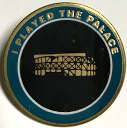 #MISCELLANEOUS352 - Group of 12 "I Played the Palace" Pinbacks - Palace of Auburn Hills, Michigan