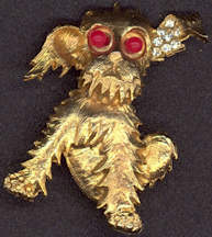 #BEADS0584 - Well Made Metal Scottie Dog Pin with Bead Eyes and a Rhinestone Ear