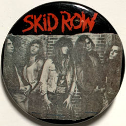 ##MUSICBQ0171 - 1989 Licensed Skid Row Pinback Button from "Button-Up"