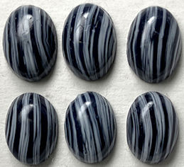 #BEADS1027 - Group of 6 14mm Black and Grey Str...