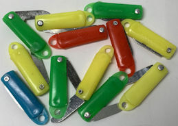 #TY087 - 12 Mini Knife Charms