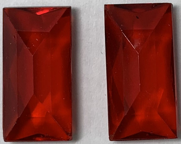 #BEADS0936 - Pair of Large 21mm Rectangular Faceted Ruby Glass Rhinestone Cabochon