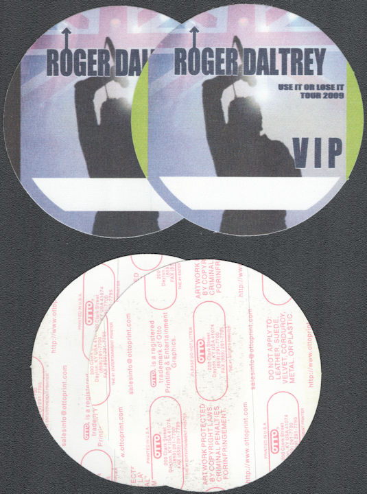 ##MUSICBP2034 - Pair of Roger Daltrey (The Who) OTTO Cloth VIP Pass from the 2009 Use it or Lose it Tour