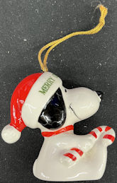 #CH417 - Snoopy Merry Christmas 1977 Porcelain Ornament - Japan
