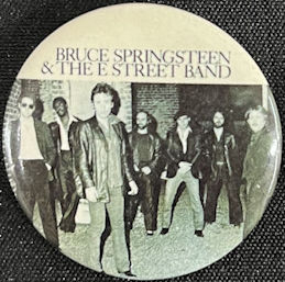 ##MUSICBQ0218 - Rare 1986 Bruce Springsteen and the E Street Band Pinback Button from "Button-Up"