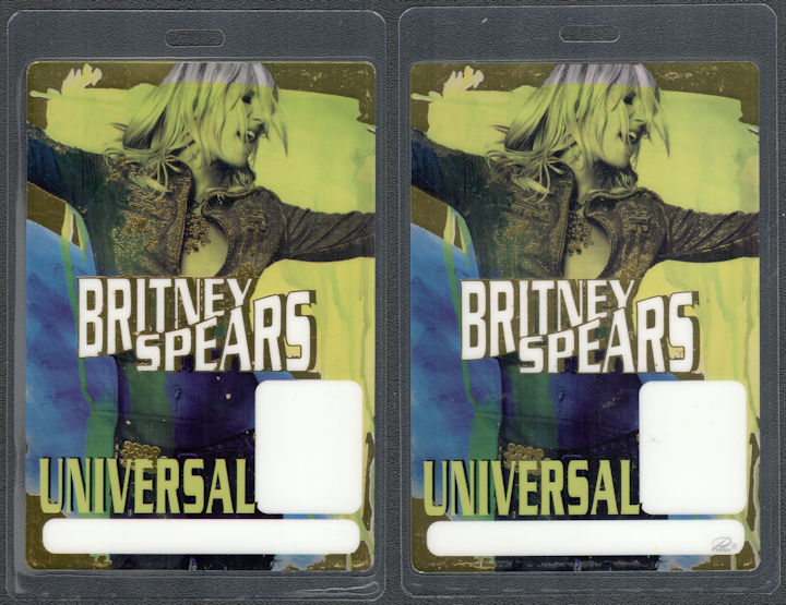 ##MUSICBP0449 - Britney Spears Laminated Perri Universal Pass from the 2001-02 Dream in a Dream Tour