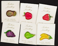 #BEADS0671 - Carded Kids Fruit Jewelry Pin